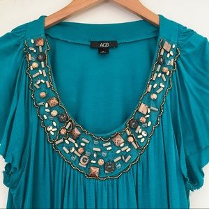 Turquoise tee with beading